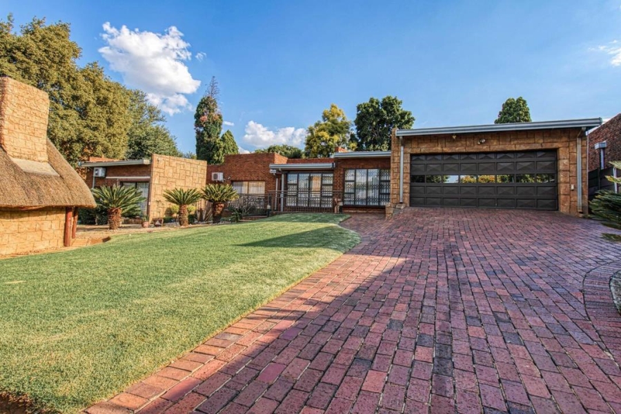3 Bedroom Property for Sale in Glenvista Gauteng