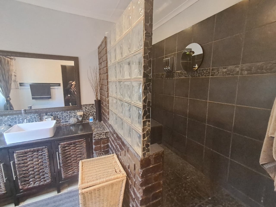 3 Bedroom Property for Sale in Mayberry Park Gauteng