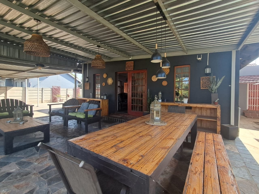 3 Bedroom Property for Sale in Mayberry Park Gauteng