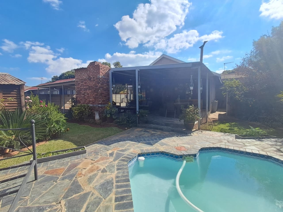 3 Bedroom Property for Sale in Mayberry Park Gauteng