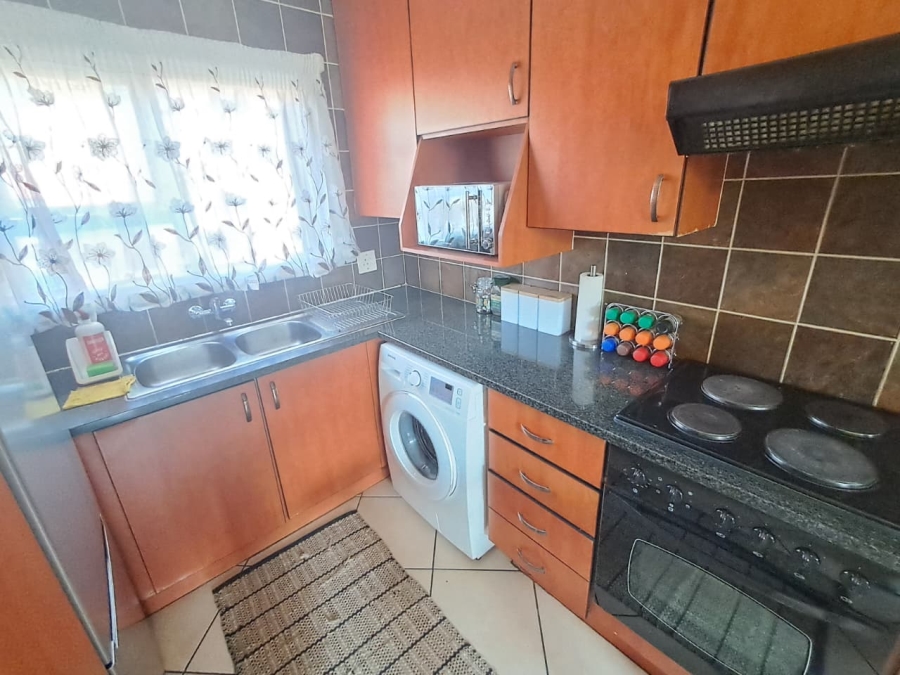 2 Bedroom Property for Sale in General Albertspark Gauteng
