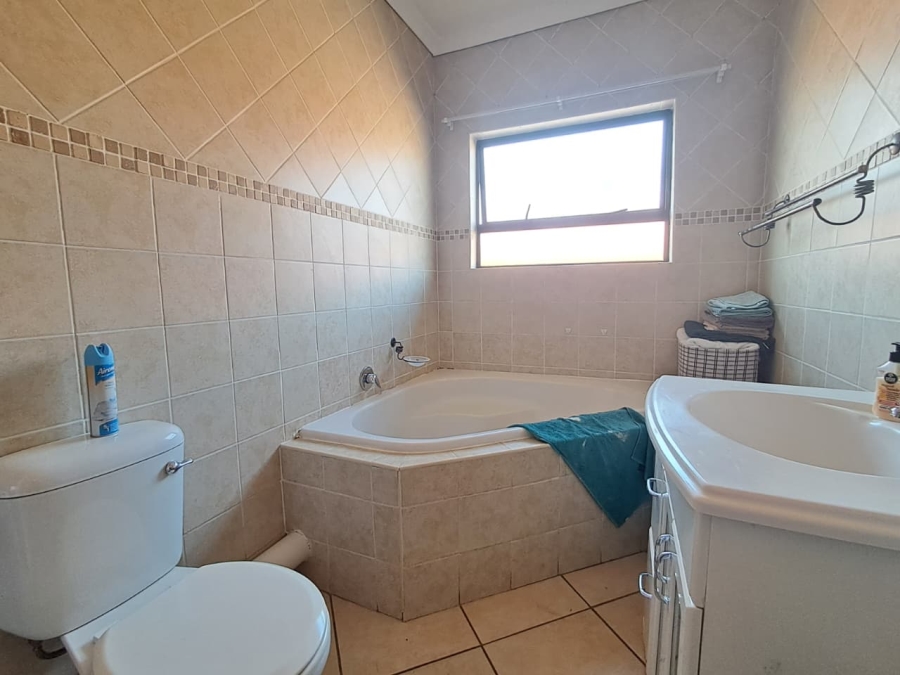 2 Bedroom Property for Sale in General Albertspark Gauteng