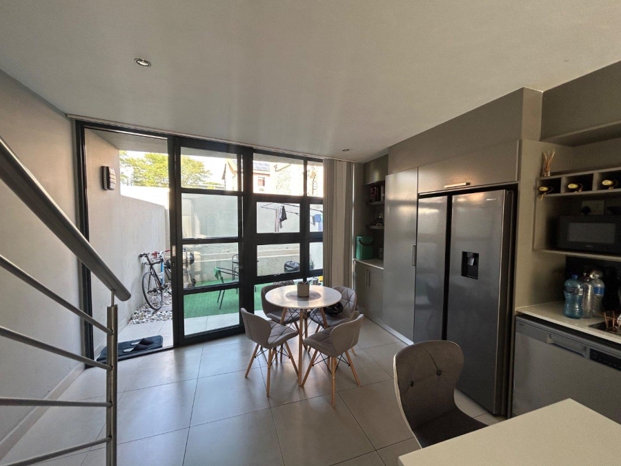 To Let 2 Bedroom Property for Rent in Die Wilgers Gauteng