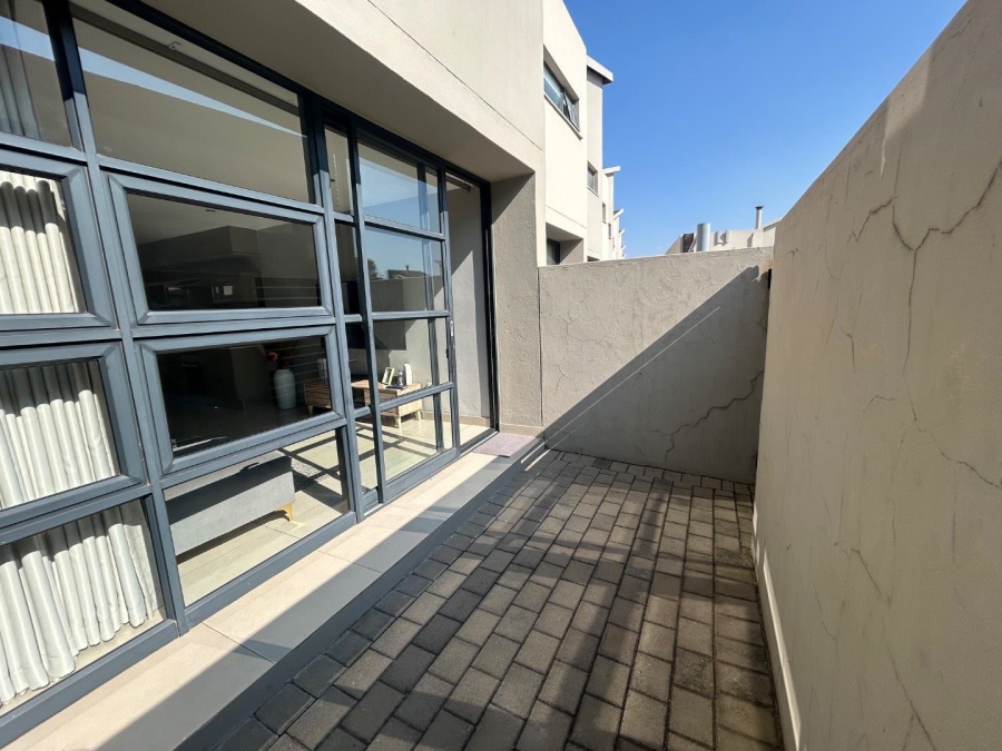 To Let 2 Bedroom Property for Rent in Die Wilgers Gauteng