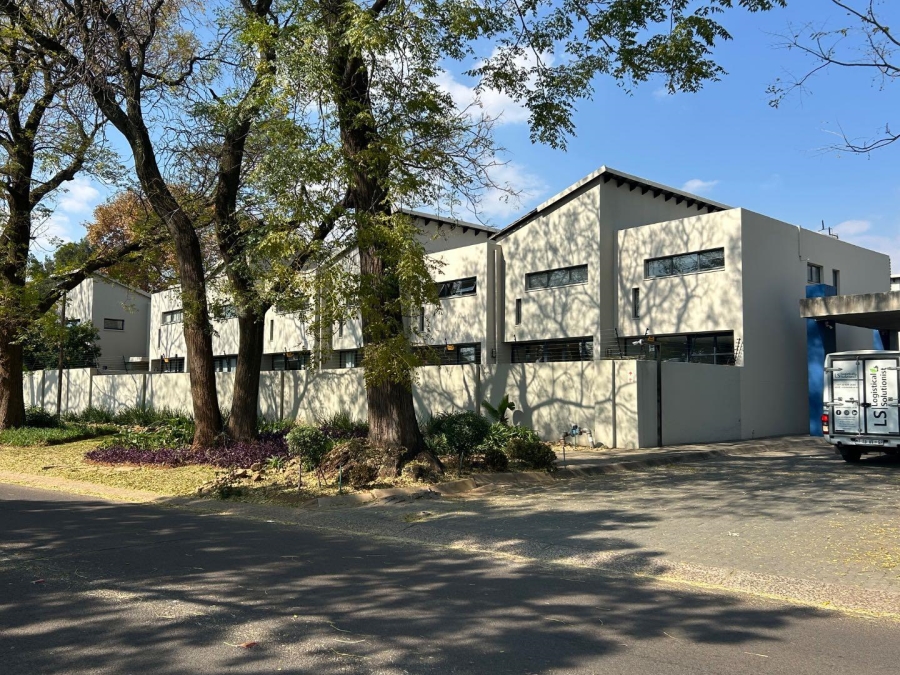 To Let 2 Bedroom Property for Rent in Die Wilgers Gauteng