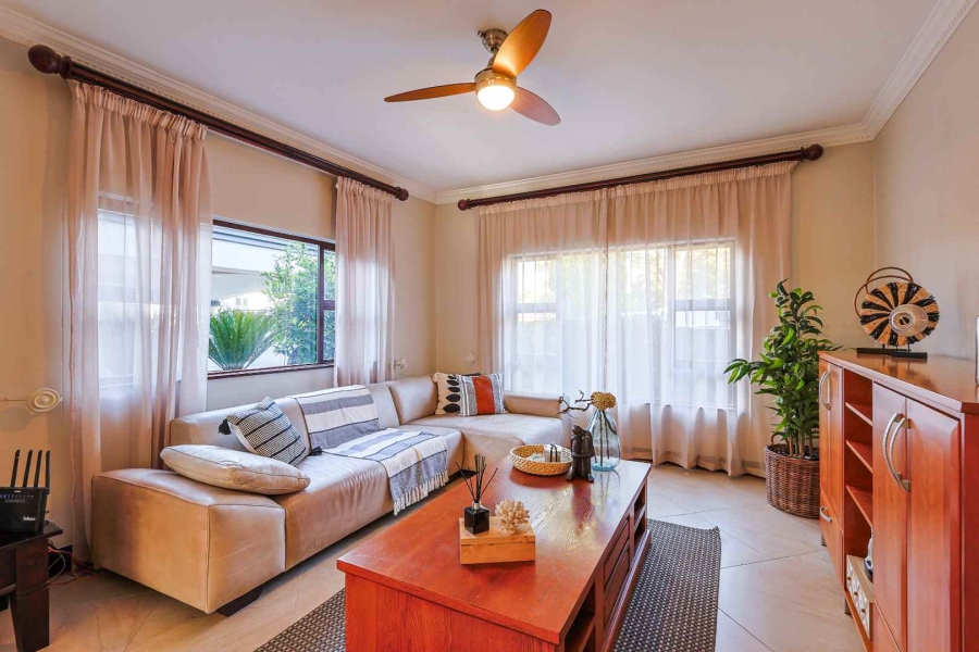 5 Bedroom Property for Sale in Silver Lakes Golf Estate Gauteng
