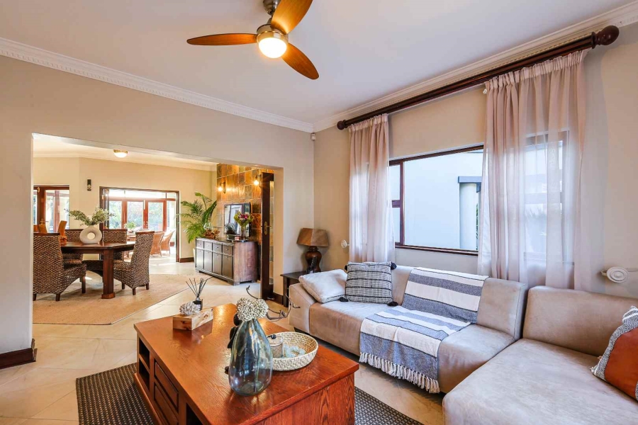5 Bedroom Property for Sale in Silver Lakes Golf Estate Gauteng