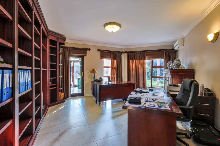 5 Bedroom Property for Sale in Silver Lakes Golf Estate Gauteng