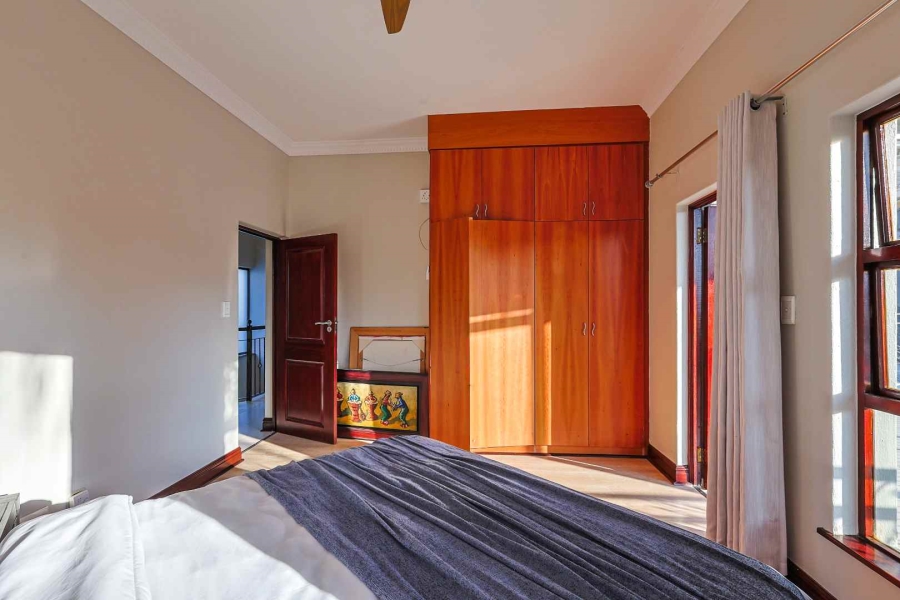 5 Bedroom Property for Sale in Silver Lakes Golf Estate Gauteng