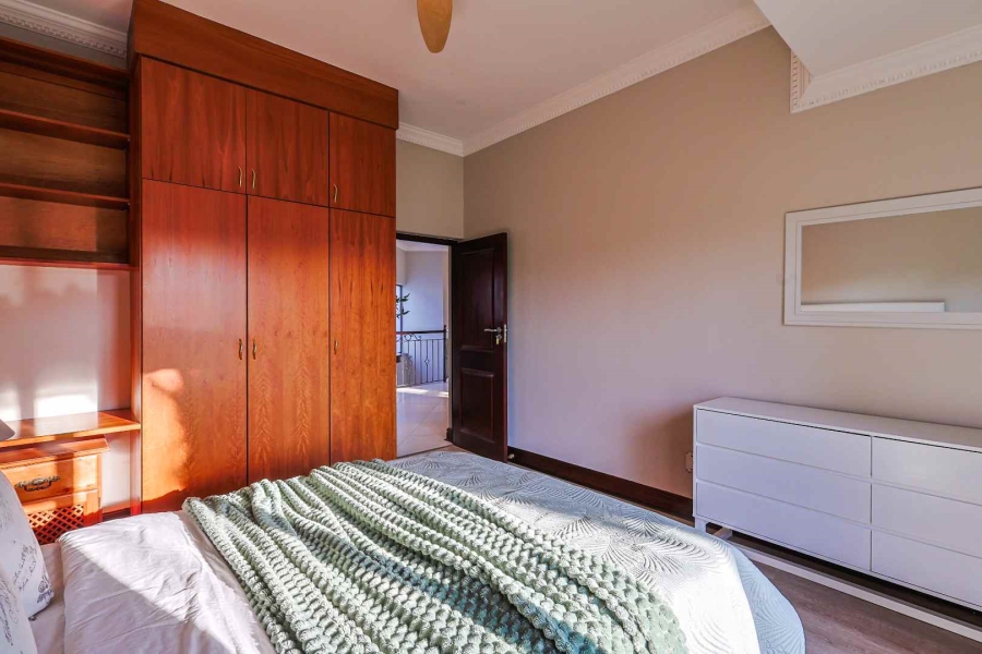 5 Bedroom Property for Sale in Silver Lakes Golf Estate Gauteng