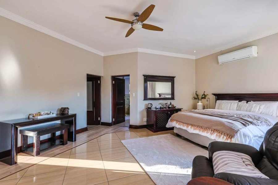 5 Bedroom Property for Sale in Silver Lakes Golf Estate Gauteng