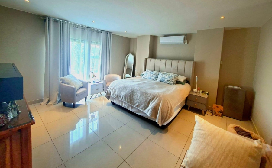 To Let 4 Bedroom Property for Rent in Pinehaven Gauteng