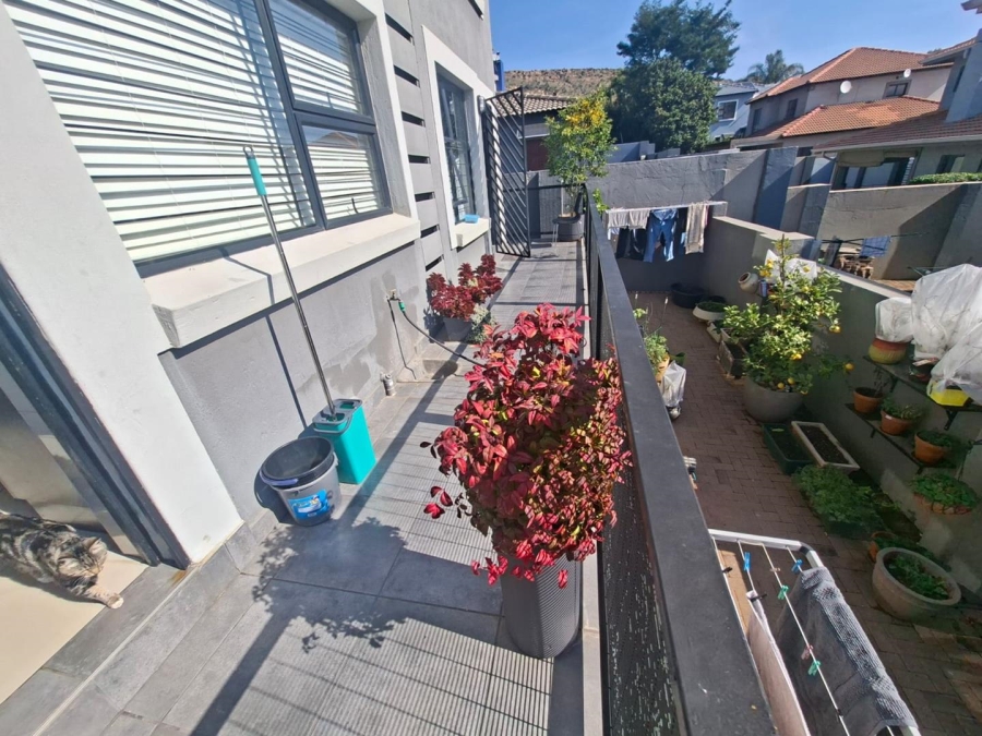 To Let 4 Bedroom Property for Rent in Pinehaven Gauteng