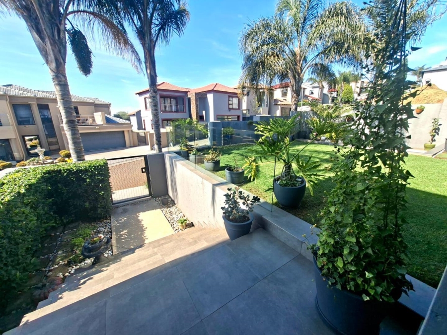 To Let 4 Bedroom Property for Rent in Pinehaven Gauteng