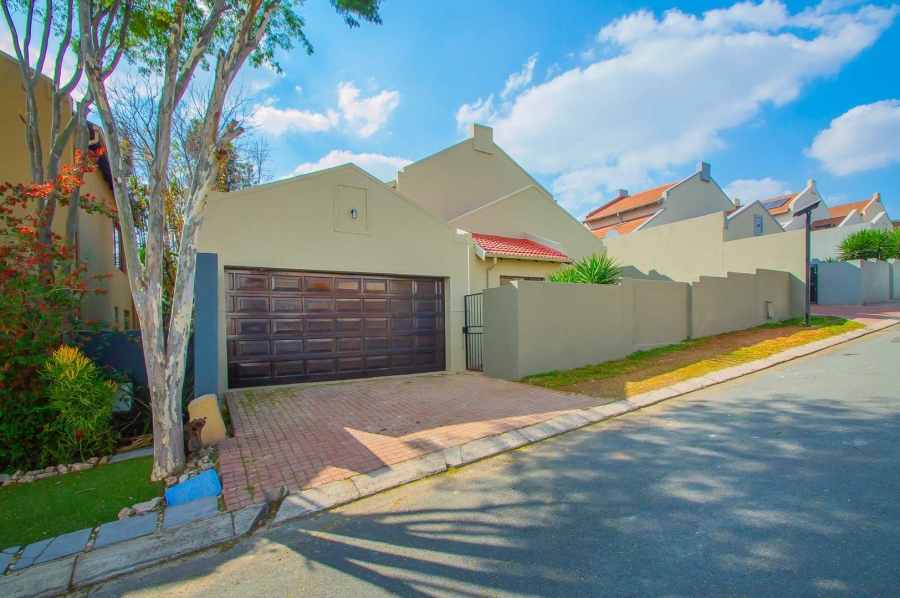 4 Bedroom Property for Sale in North Riding Gauteng