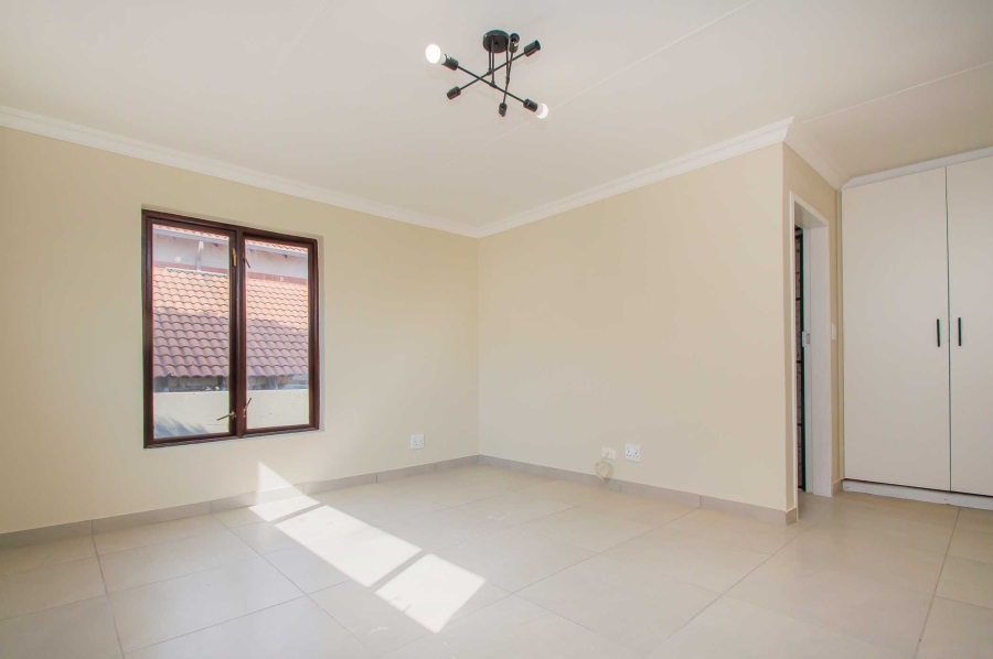 4 Bedroom Property for Sale in North Riding Gauteng