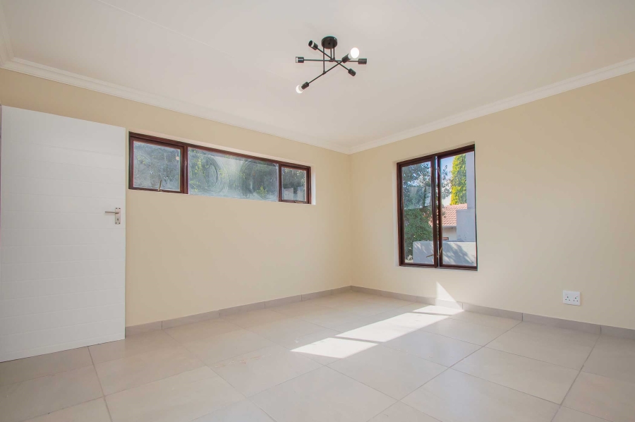 4 Bedroom Property for Sale in North Riding Gauteng