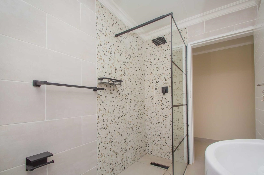 4 Bedroom Property for Sale in North Riding Gauteng