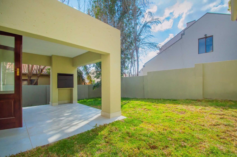 4 Bedroom Property for Sale in North Riding Gauteng