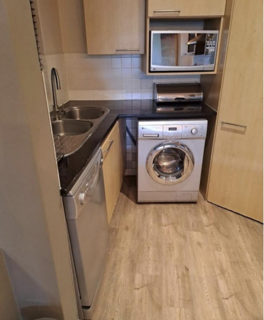 To Let 2 Bedroom Property for Rent in Benmore Gauteng