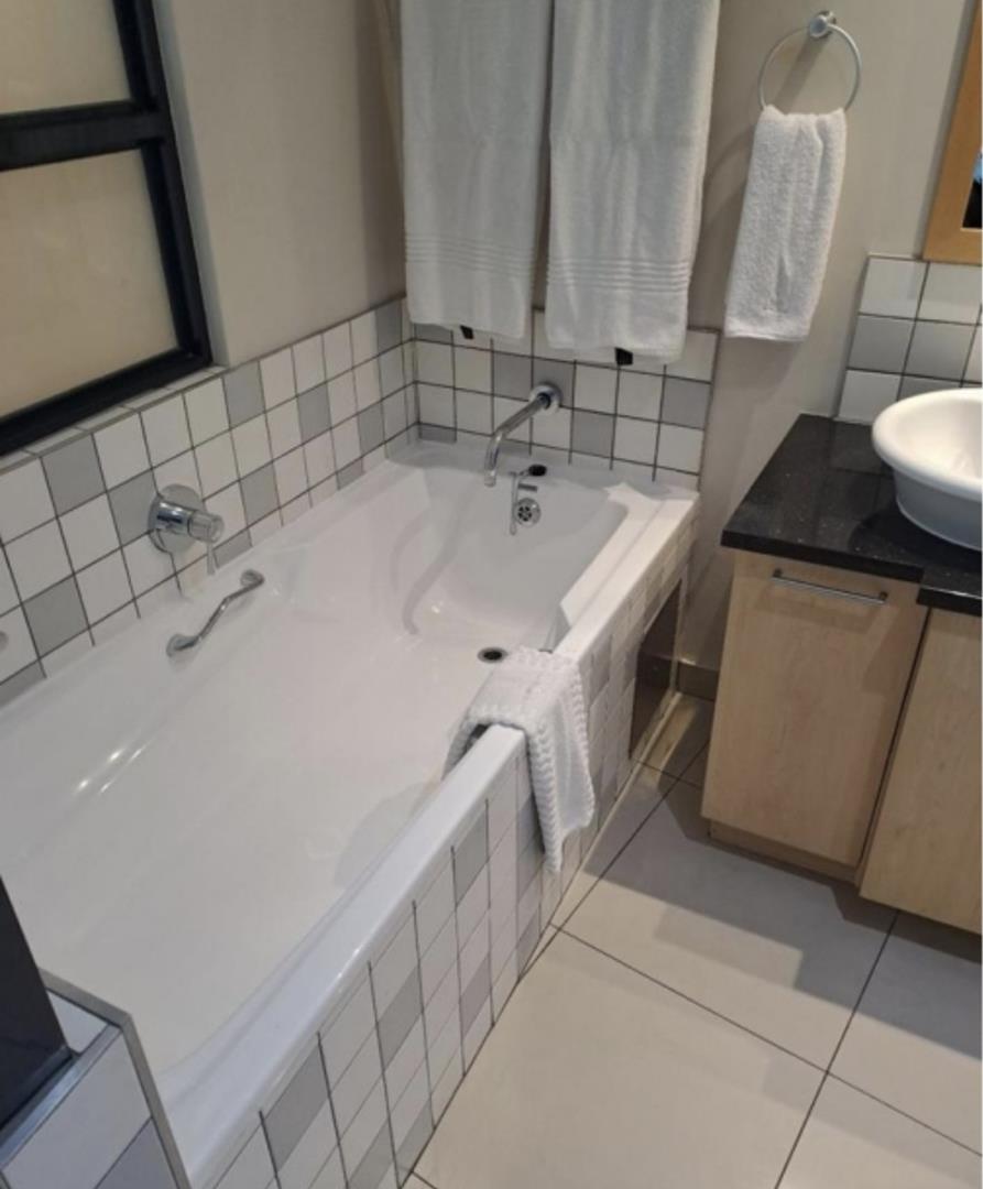 To Let 2 Bedroom Property for Rent in Benmore Gauteng