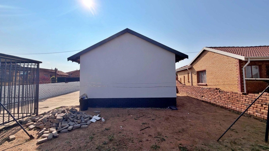 2 Bedroom Property for Sale in Soshanguve WW Gauteng