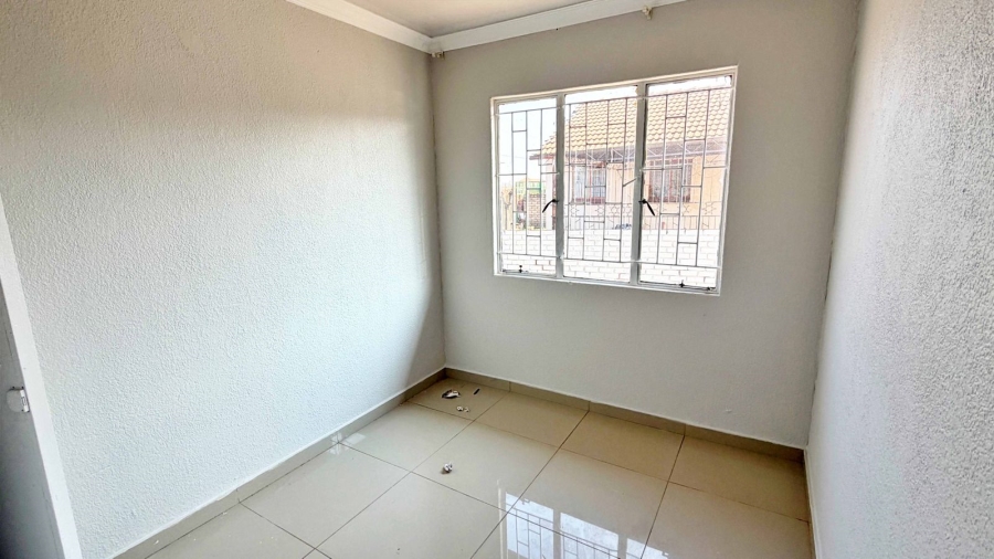 2 Bedroom Property for Sale in Soshanguve WW Gauteng