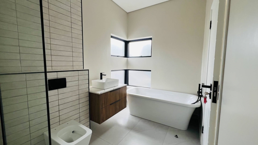 4 Bedroom Property for Sale in Fountainbrook Estate Gauteng