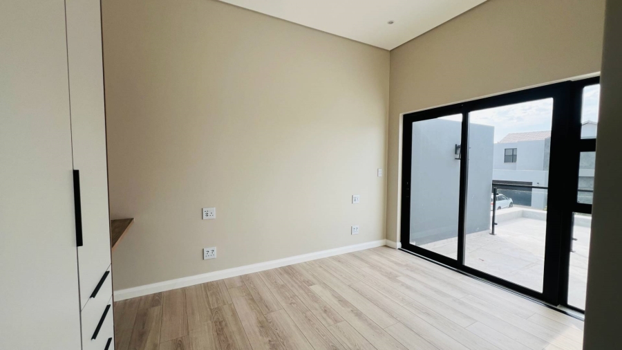 4 Bedroom Property for Sale in Fountainbrook Estate Gauteng