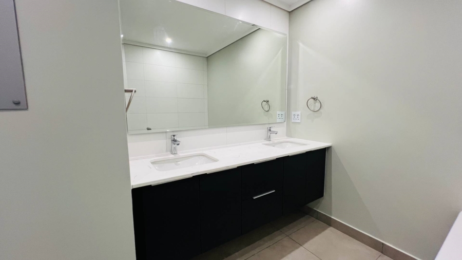 To Let 3 Bedroom Property for Rent in Midfield Estate Gauteng