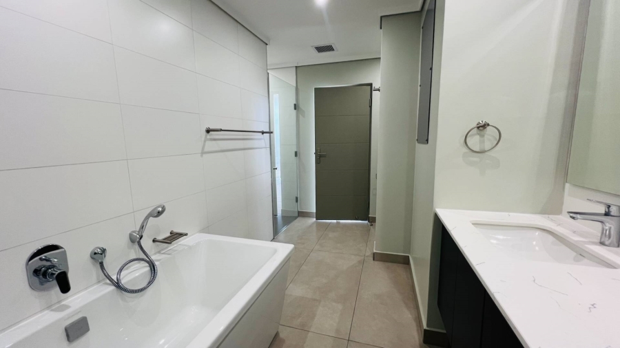 To Let 3 Bedroom Property for Rent in Midfield Estate Gauteng