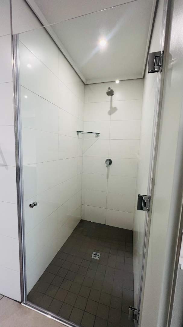 To Let 3 Bedroom Property for Rent in Midfield Estate Gauteng