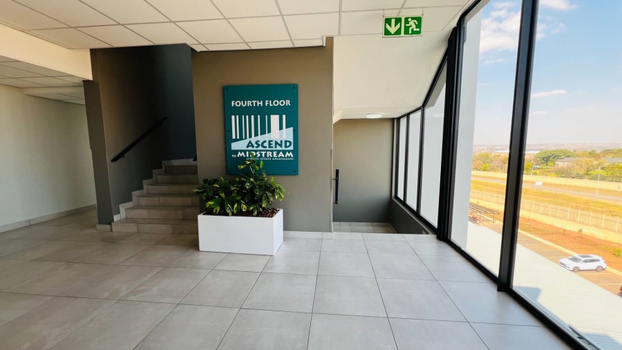 To Let 3 Bedroom Property for Rent in Midfield Estate Gauteng