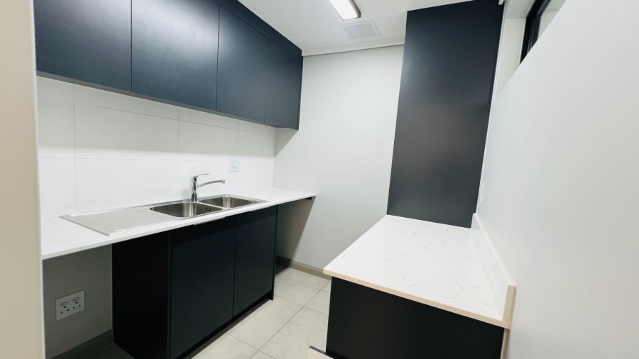 To Let 3 Bedroom Property for Rent in Midfield Estate Gauteng