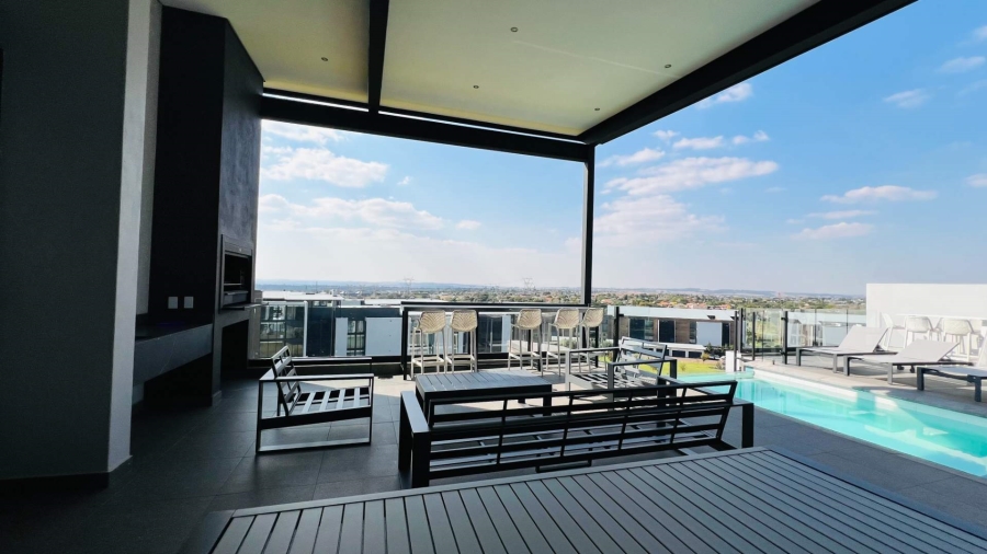 To Let 3 Bedroom Property for Rent in Midfield Estate Gauteng