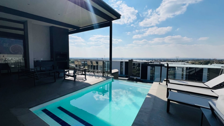 To Let 3 Bedroom Property for Rent in Midfield Estate Gauteng