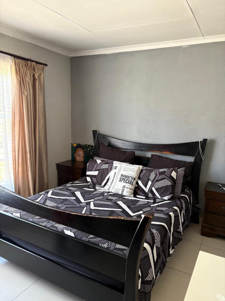 To Let 3 Bedroom Property for Rent in Karenpark Gauteng