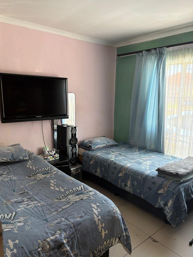 To Let 3 Bedroom Property for Rent in Karenpark Gauteng