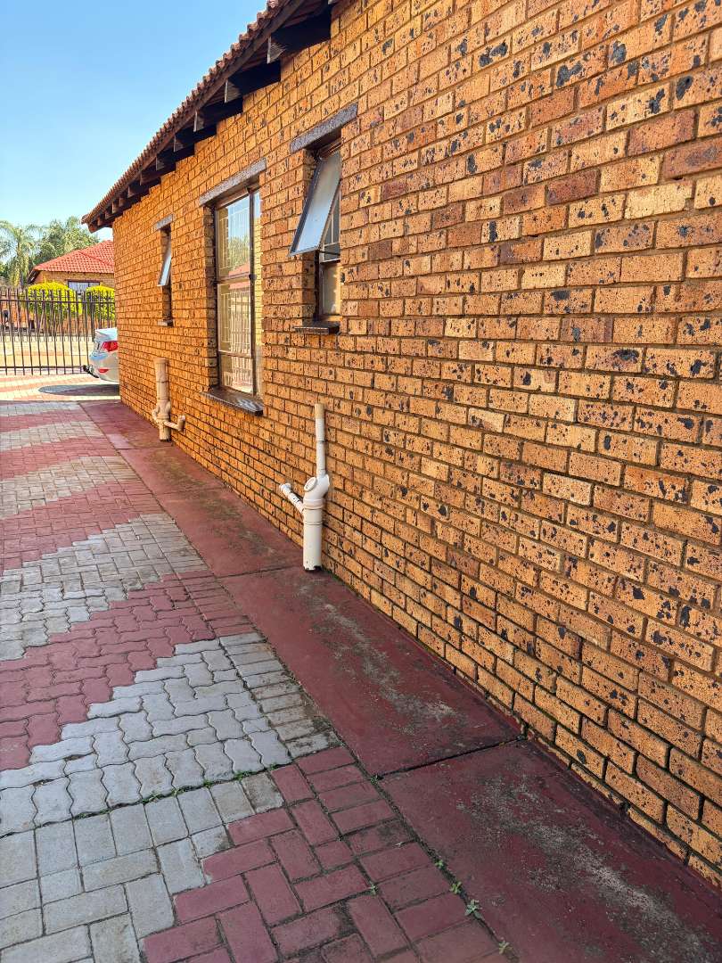 To Let 3 Bedroom Property for Rent in Karenpark Gauteng