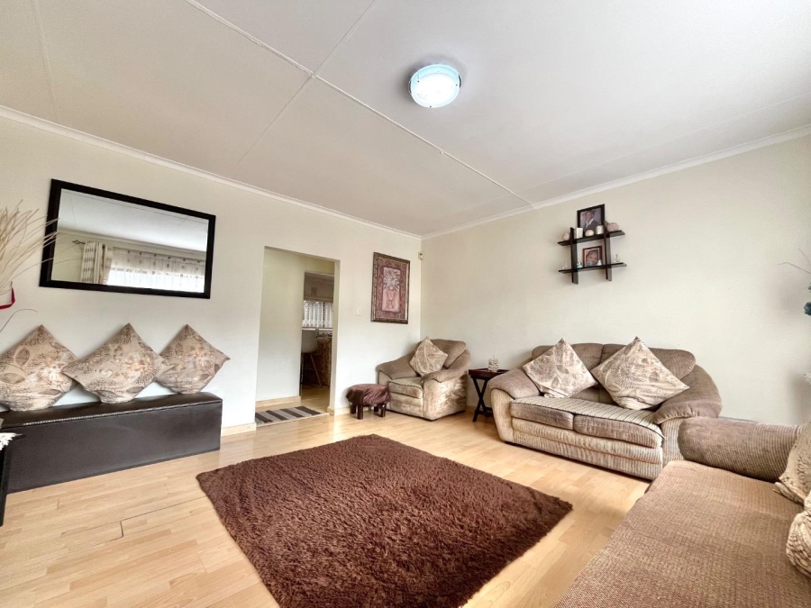 4 Bedroom Property for Sale in Ridgeway Gauteng
