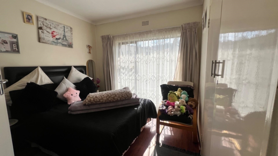4 Bedroom Property for Sale in Ridgeway Gauteng