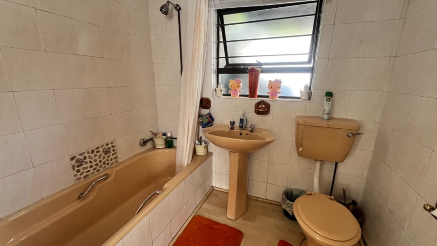 4 Bedroom Property for Sale in Ridgeway Gauteng