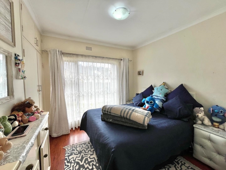 4 Bedroom Property for Sale in Ridgeway Gauteng