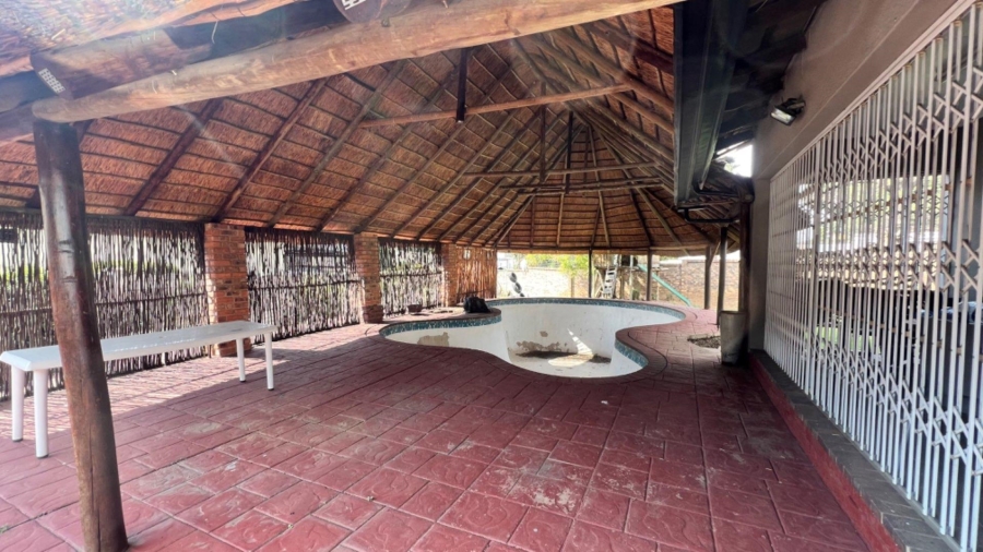 4 Bedroom Property for Sale in Ridgeway Gauteng