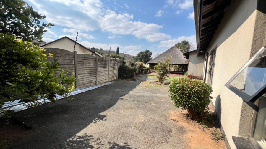 4 Bedroom Property for Sale in Ridgeway Gauteng