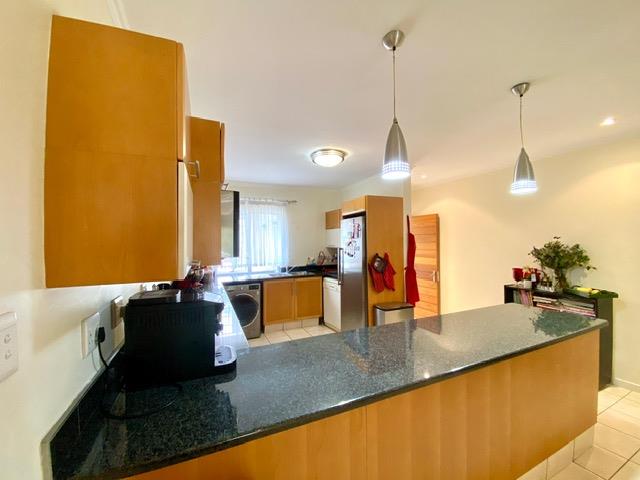 To Let 2 Bedroom Property for Rent in Bryanston Gauteng