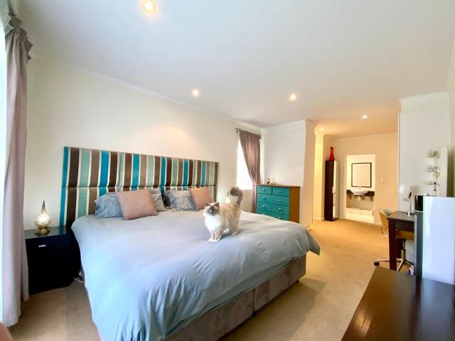 To Let 2 Bedroom Property for Rent in Bryanston Gauteng