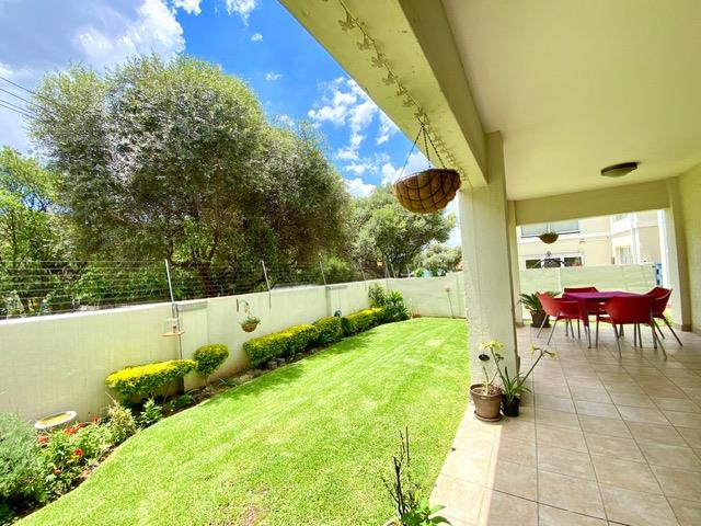To Let 2 Bedroom Property for Rent in Bryanston Gauteng