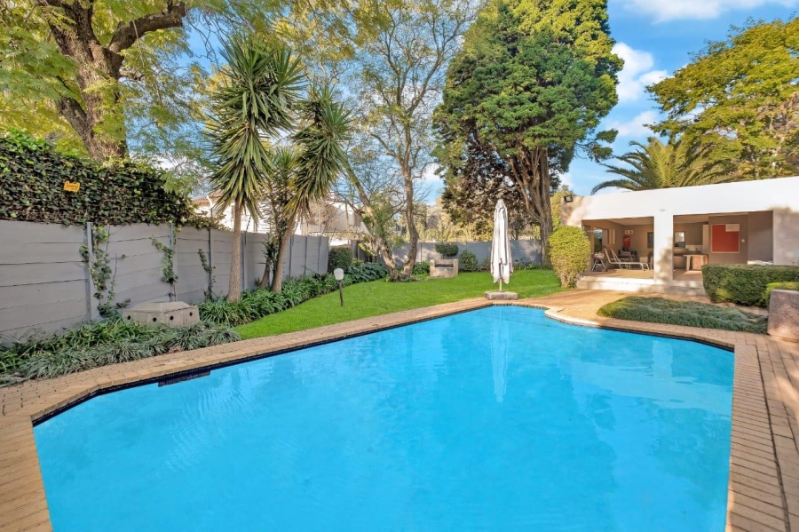 To Let 1 Bedroom Property for Rent in Parktown North Gauteng