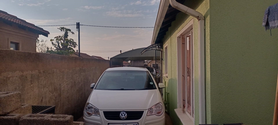 2 Bedroom Property for Sale in Mahube Valley Gauteng